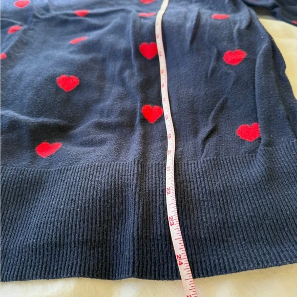 GAP Intarsia Heart Sweater ❤️ size L - Picture 9 of 11
